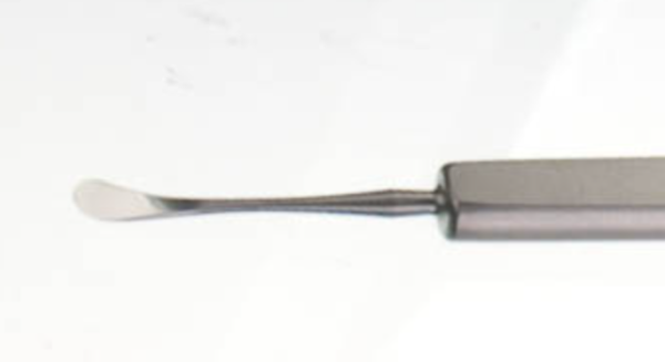 C-0020 Gill Corneal Knife